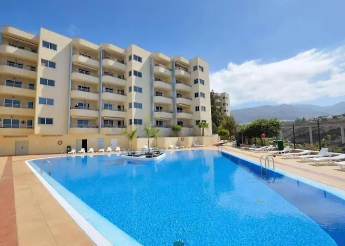 Seaview Splendor 2 Bedroom Modern Comfort