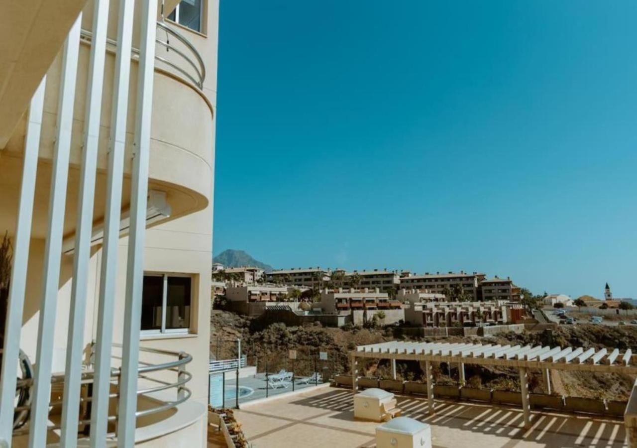Seaview Splendor 2 Bedroom Modern Comfort Apartment