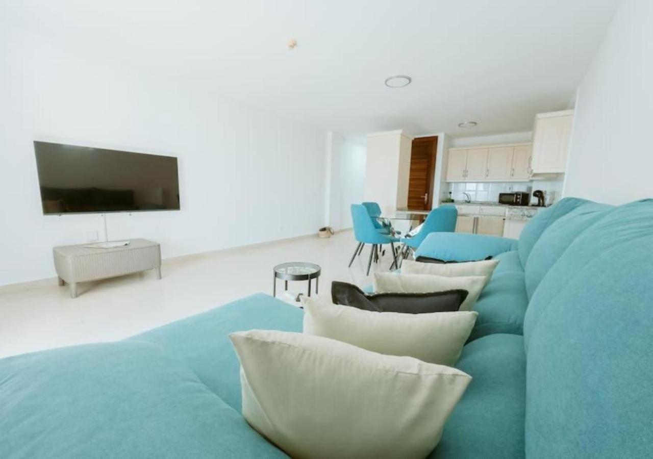 Apartment Seaview Splendor 2 Bedroom Modern Comfort